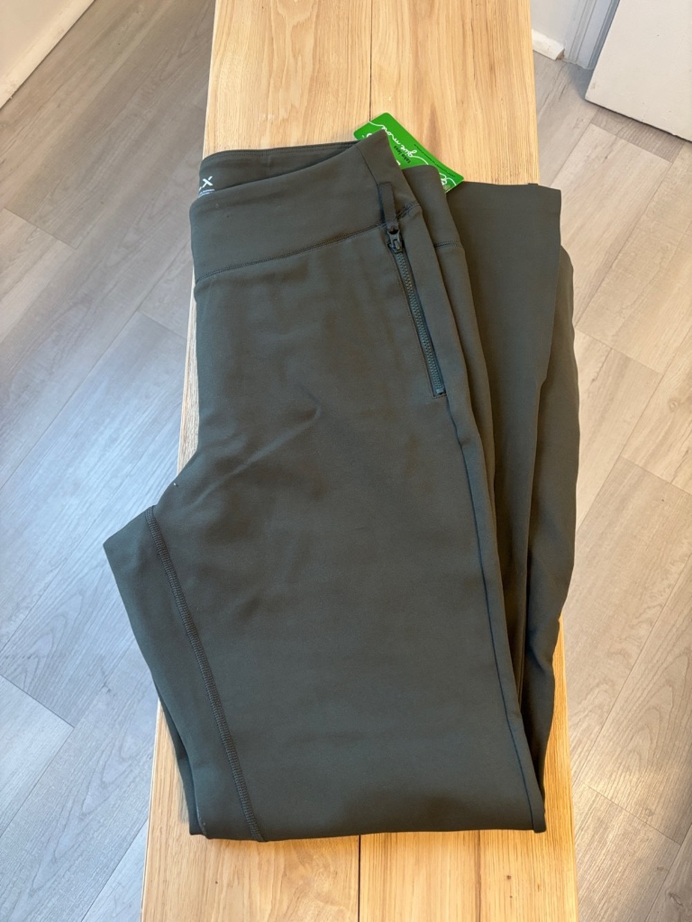 Women's Stretch Tapered Joggers in Dark Olive